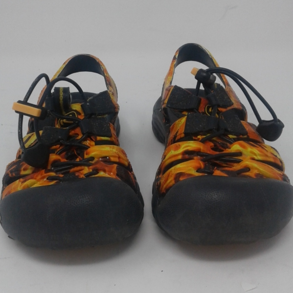 Little Boys Keen sandal with flames size 12